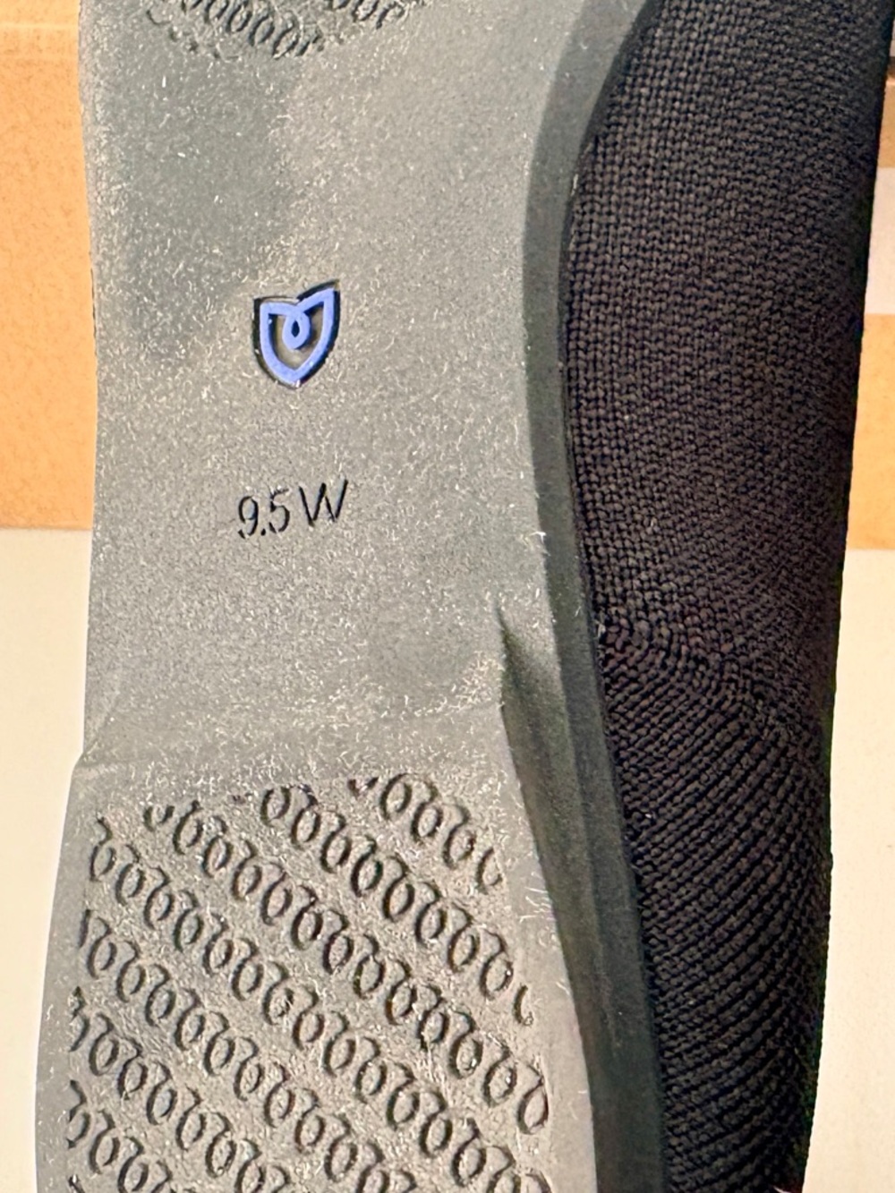 Rothy’s Black Pointed Flats 9.5 Wide | Blue Trim | Excellent Condition Like New - Picture 11 of 11